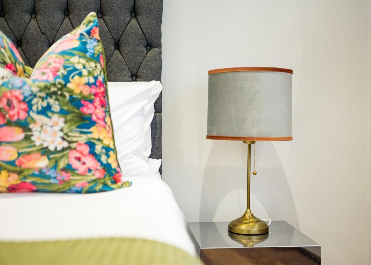 Modernized South Kensington Apartments Londra Esterno foto