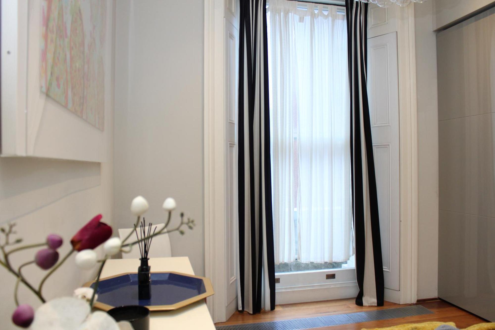 Modernized South Kensington Apartments Londra Esterno foto